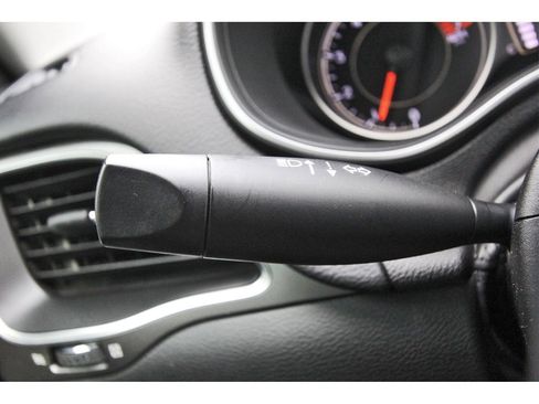 Used 2020 Jeep Cherokee Latitude image 17