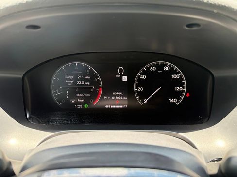 Used 2024 Honda HR-V Sport image 42
