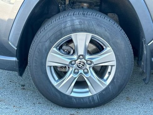 Used 2023 Toyota RAV4 XLE w/ Convenience Package AWD/4WD image 14