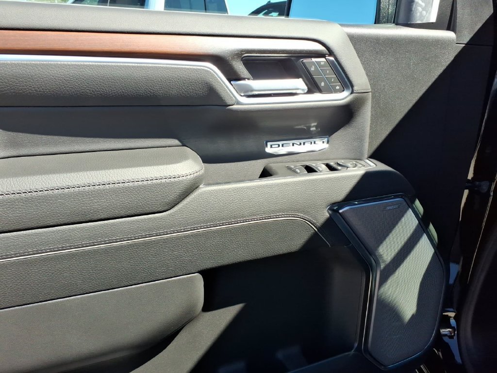 New 2026 GMC Sierra 1500 Denali w/ Technology Package AWD/4WD image 14