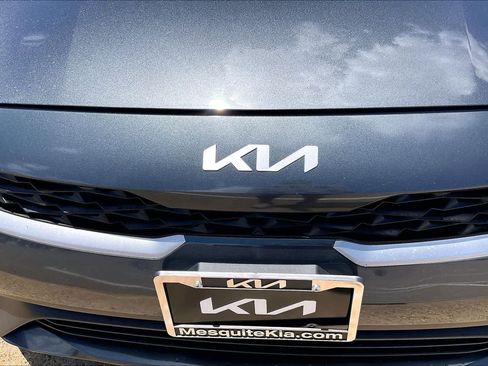 Certified 2023 Kia Forte LXS FWD image 30