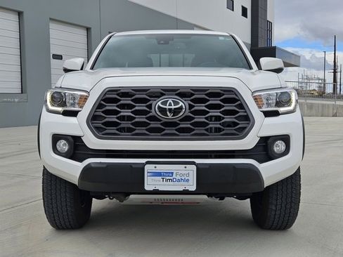 Used 2023 Toyota Tacoma TRD Off-Road image 8