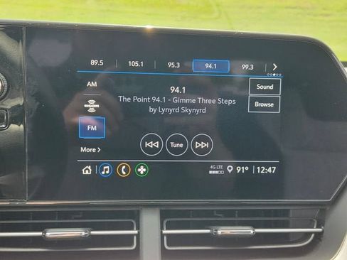 Used 2024 Chevrolet Trax LS FWD image 23