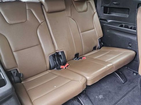 Used 2020 Kia Telluride SX w/ SX Prestige Package image 12