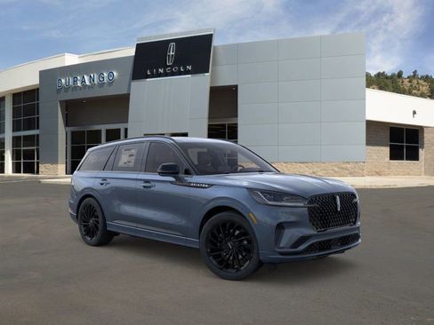 New 2026 Lincoln Aviator Reserve image 7