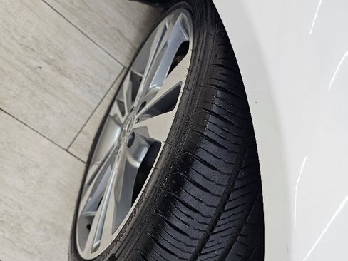 Used 2018 Mercedes-Benz C 300 Sedan w/ Premium Package image 43