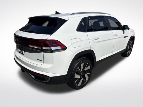 Used 2024 Volkswagen Atlas Cross Sport SE AWD/4WD image 5