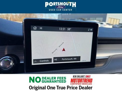 Used 2022 Lincoln Corsair AWD w/ Equipment Group 101A image 8