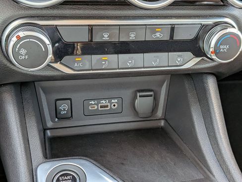 Used 2024 Nissan Sentra SV FWD image 24