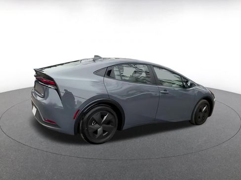 Used 2025 Toyota Prius LE image 14