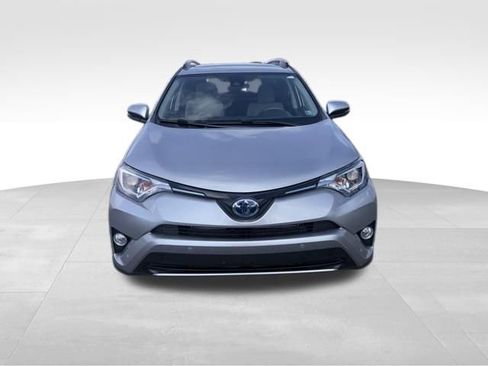 Used 2018 Toyota RAV4 XLE w/ Convenience Package image 8