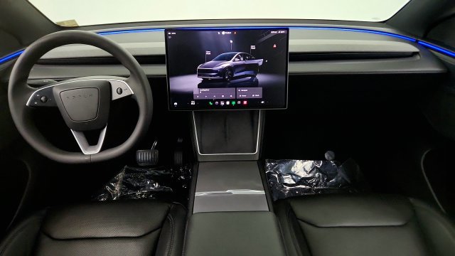 Used 2026 Tesla Model Y Long Range RWD image 52