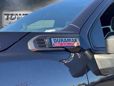 Used 2024 GMC Sierra 2500 AT4X image 6