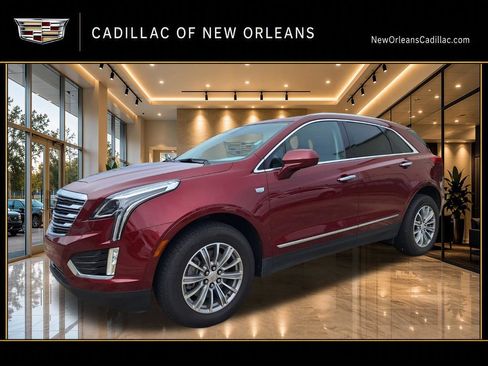 Used 2017 Cadillac XT5 Luxury w/ Driver Awareness Package FWD image 8