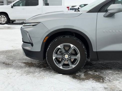 Used 2025 Chevrolet Blazer LT image 8