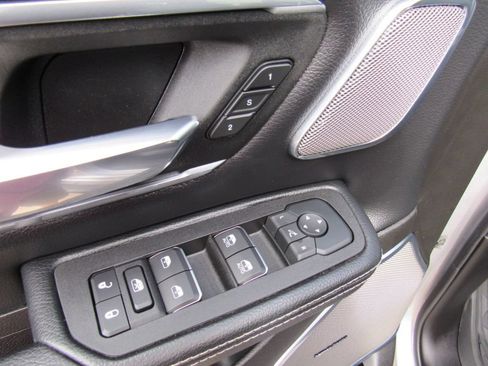 Used 2025 RAM 1500 Laramie w/ Night Edition AWD/4WD image 13