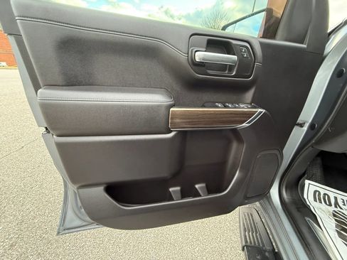 Used 2019 Chevrolet Silverado 1500 LT w/ All-Star Edition image 15