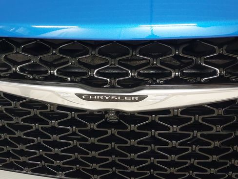 New 2026 Chrysler Pacifica Select image 31