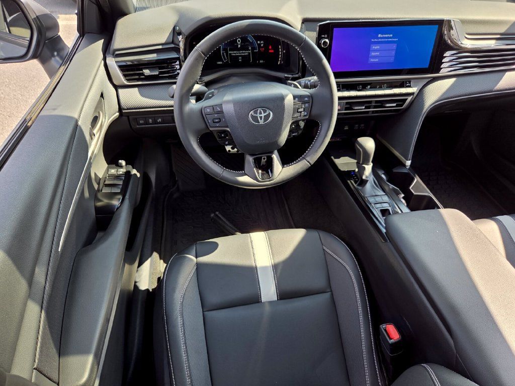 Used 2025 Toyota Camry SE w/ Multimedia Upgrade Package FWD image 7