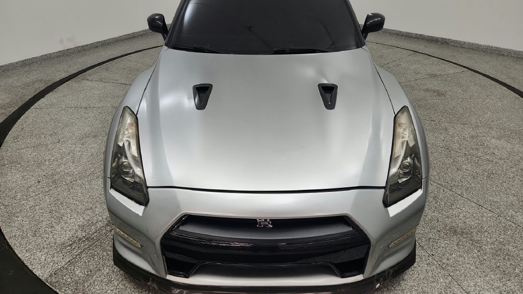 Used 2010 Nissan GT-R Premium AWD/4WD image 10