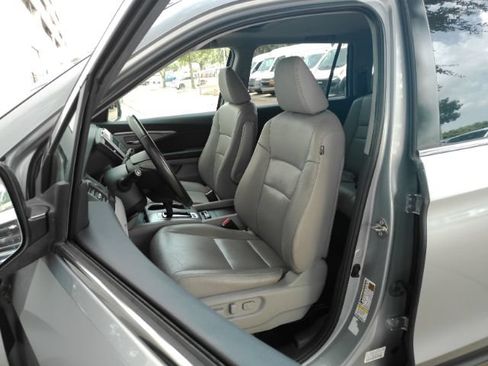 Used 2016 Honda Pilot EX-L image 6