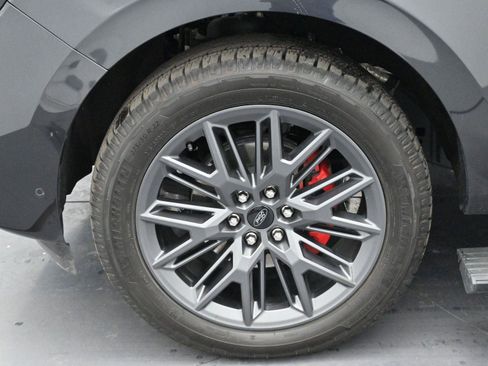 Used 2025 Ford Expedition Platinum w/ Stealth Performance Package image 47