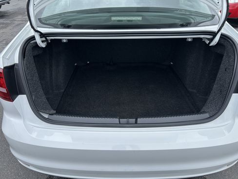 Used 2017 Volkswagen Jetta S image 13