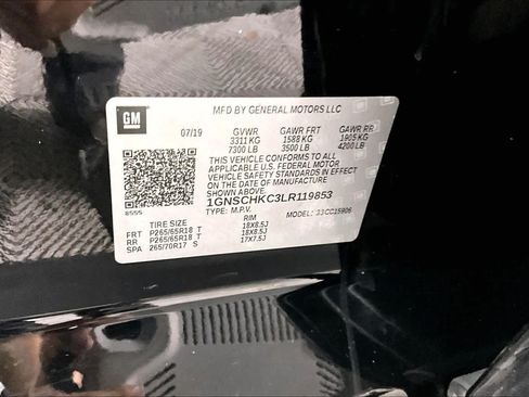 Used 2020 Chevrolet Suburban LT RWD image 32