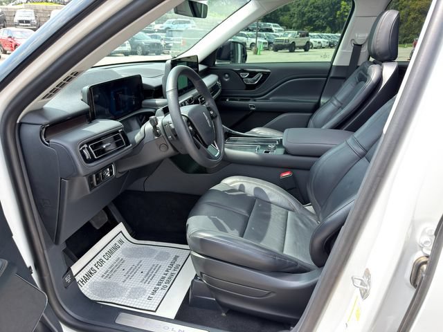 Used 2025 Lincoln Aviator Reserve w/ Jet Appearance Package AWD/4WD image 15