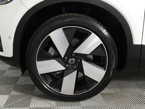 Certified 2023 Volvo C40 P8 Recharge Plus w/ Climate Package AWD/4WD image 27