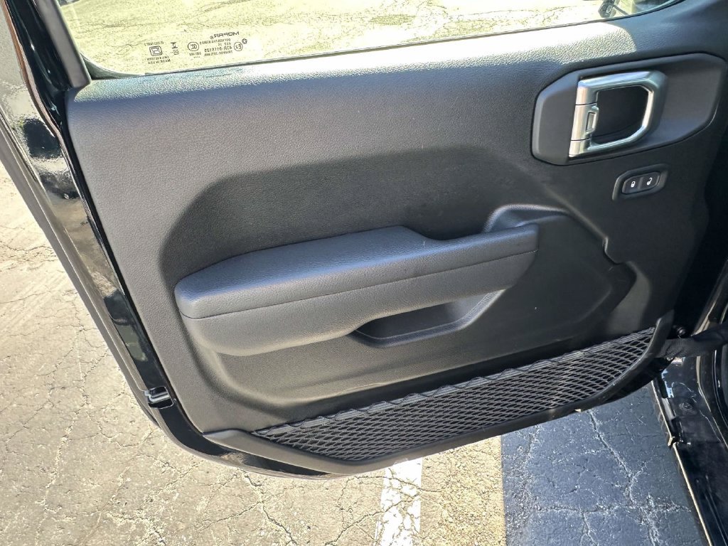 Used 2026 Jeep Wrangler Unlimited Sport AWD/4WD image 12