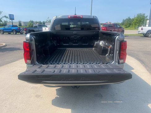 New 2025 Chevrolet Colorado LT w/ LT Convenience Package AWD/4WD image 6