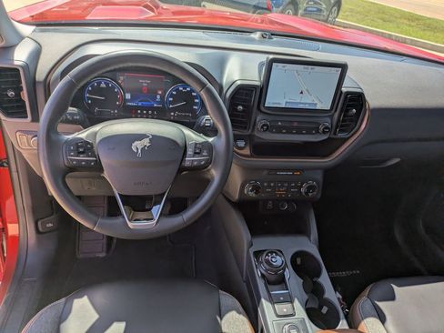 Used 2024 Ford Bronco Sport Outer Banks w/ Tech Package image 13