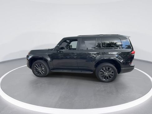 Used 2024 Lexus GX 550 w/ Accessory Package (31) AWD/4WD image 5