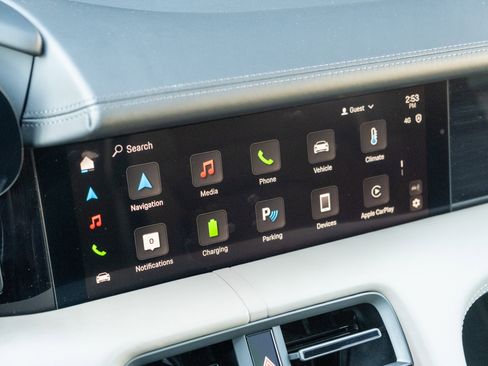 Used 2025 Porsche Taycan 4S image 23