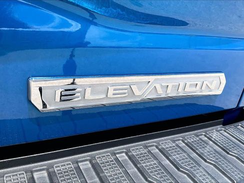 Used 2024 GMC Sierra 1500 Elevation w/ Elevation Premium Package AWD/4WD image 10