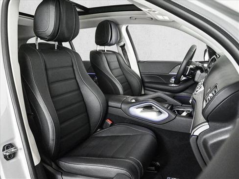 Used 2026 Mercedes-Benz GLS 450 4MATIC image 24