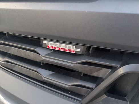 Used 2023 Chevrolet Colorado Trail Boss w/ Advanced Trailering Package AWD/4WD image 9