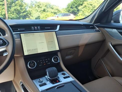 Used 2022 Jaguar F-PACE S AWD/4WD image 19
