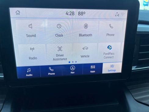 Used 2020 Ford Explorer Limited image 24