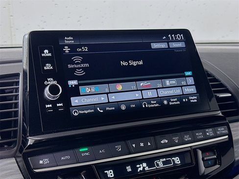 Used 2025 Honda Odyssey Elite image 31