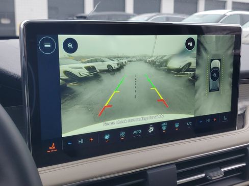 New 2026 Lincoln Corsair Premiere image 21