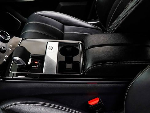 Used 2021 Land Rover Range Rover Velar R-Dynamic S image 20