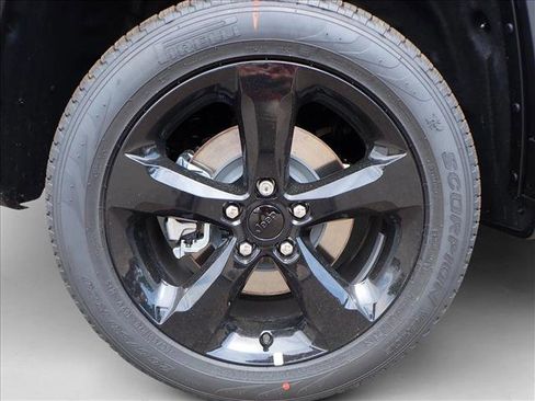 New 2025 Jeep Grand Cherokee L Limited w/ Black Appearance Package image 7