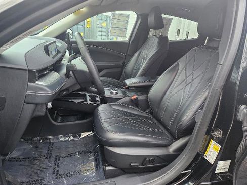 Certified 2021 Ford Mustang Mach-E Select w/ Comfort/Appearance Package image 18