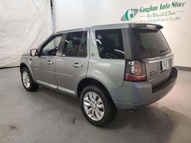 Used 2015 Land Rover LR2 AWD/4WD image 4