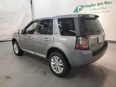 Used 2015 Land Rover LR2 AWD/4WD image 4