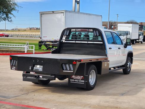New 2025 Chevrolet Silverado 3500 W/T image 13