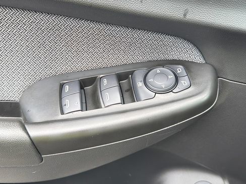 Used 2021 Chevrolet TrailBlazer LT w/ Sun and Liftgate Package FWD image 29