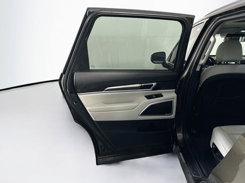 Used 2020 Kia Telluride S FWD image 28